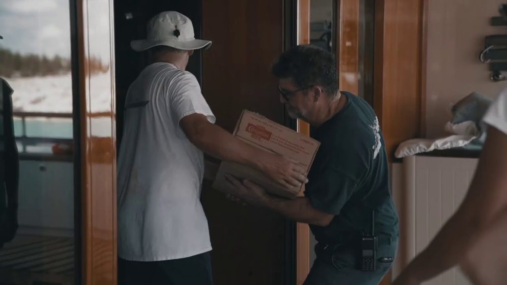M Y LAUREL Rescues Dogs and Delivers Supplies in The Bahamas