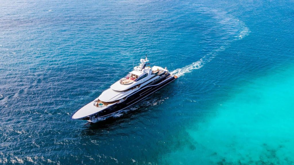 SOLANDGE Charter Yacht – 2013 Lurssen