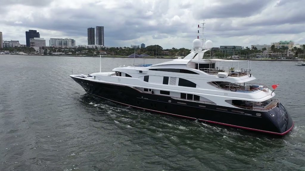 M/Y LADY MICHELLE Yacht for Sale – (M/Y LADY MICHELLE, 180’4″/55m Benetti)
