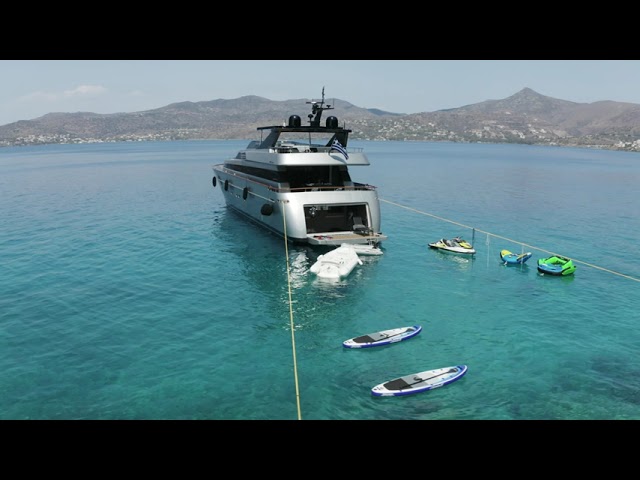 M/Y OVAL