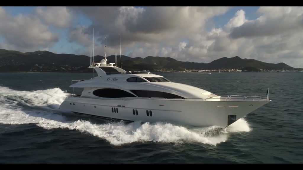 COMP Lazzara Charter Yacht LE REVE