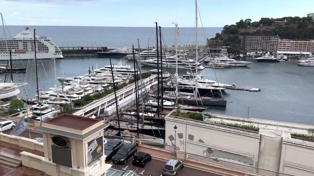 First view of Port Hercules Marina