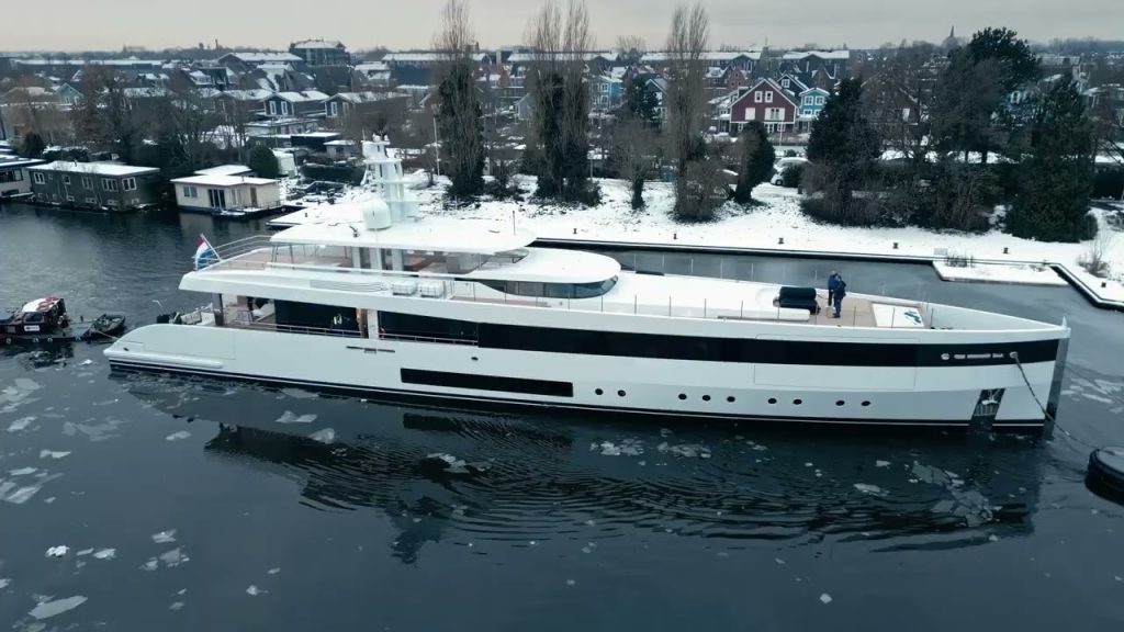 Feadship reveals 49.50 - metre Project 717