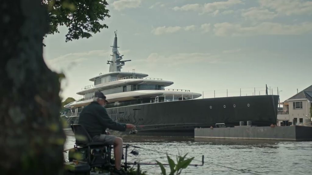 Project 826 on the move | Feadship’s new 80 - metre motoryacht