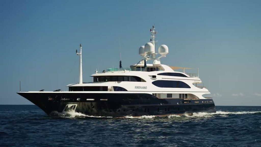 M/Y ANDIAMO | 59m BENETTI